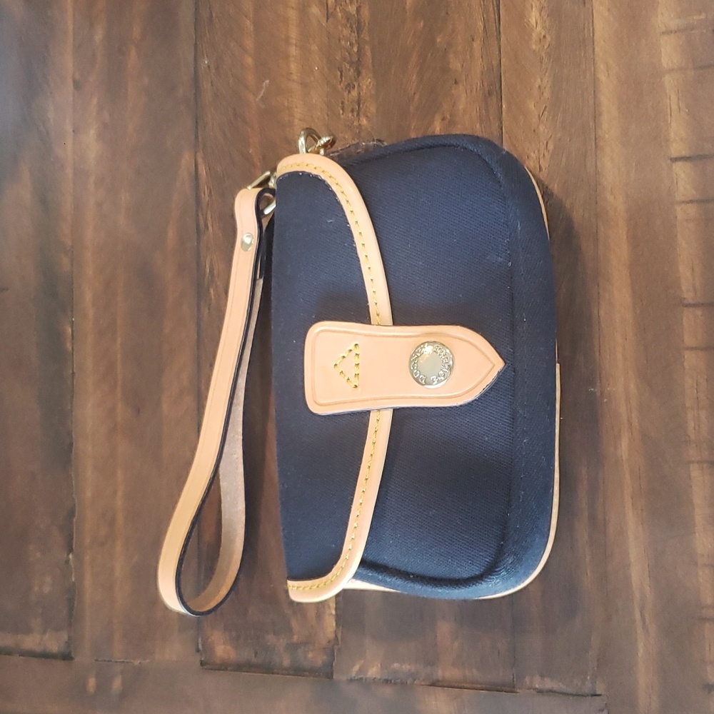 Dooney Bourke wristlet